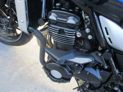 Kawasaki Z900RS 2024