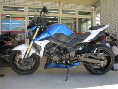 Suzuki GSR750 2015