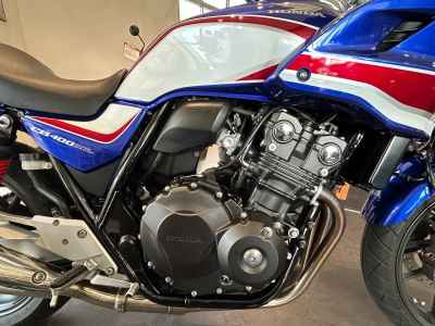 Honda CB400 Super Boldor 2020