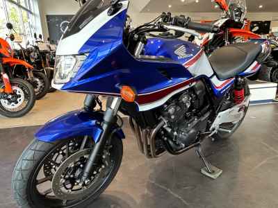 Honda CB400 Super Boldor 2020