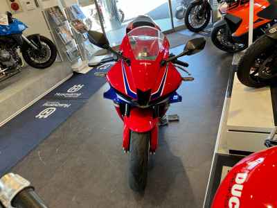 Honda CBR600RR 2024
