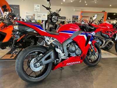Honda CBR600RR 2024