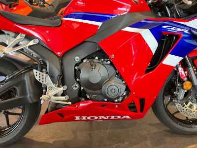 Honda CBR600RR 2024
