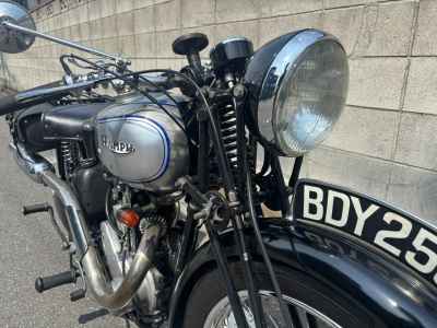 Triumph T70