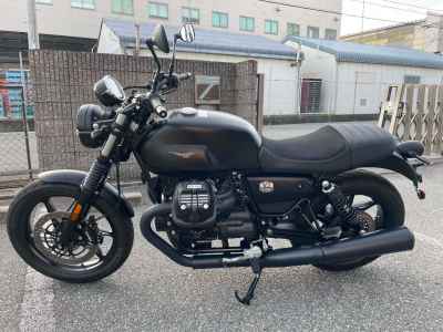 Moto Guzzi V7 Stone 2024