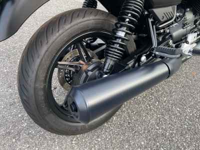 Moto Guzzi V7 Stone 2024