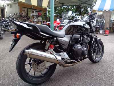 Honda CB400SF 2022