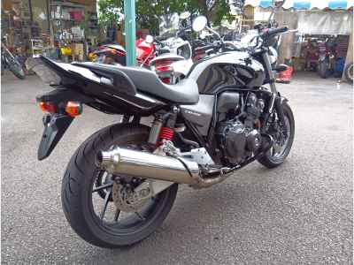 Honda CB400SF 2022