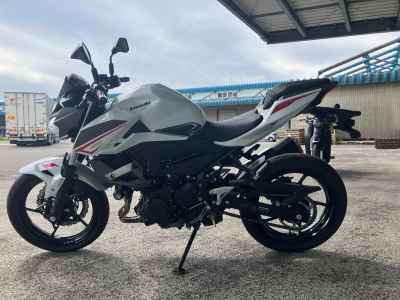 Kawasaki Z400 2022