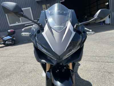 Honda CBR400R 2023