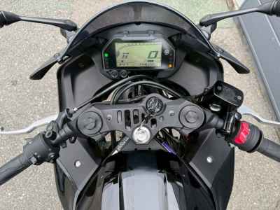 Yamaha YZF-R25 2021