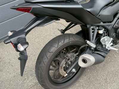 Yamaha YZF-R25 2021
