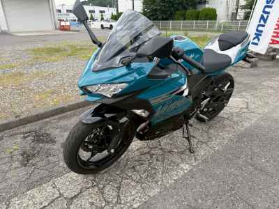 Kawasaki Ninja 400 2021