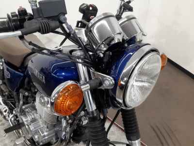 Yamaha SR400 2021
