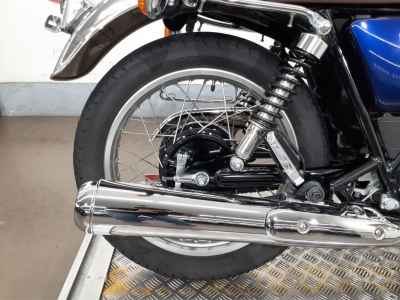 Yamaha SR400 2021