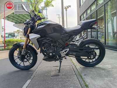 Honda CB250R 2019