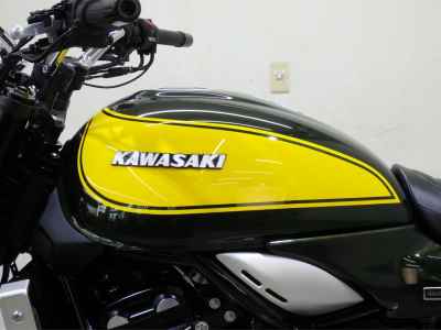 Kawasaki Z900RS 2023