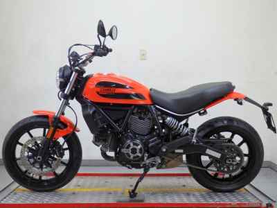 Ducati Scrambler Sixty2 2018