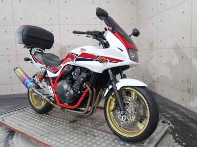 Honda CB400 Super Boldor 2011