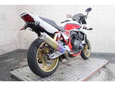 Honda CB400 Super Boldor 2011