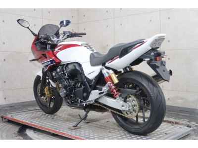 Honda CB400 Super Boldor 2014