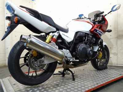 Honda CB400 Super Boldor 2015