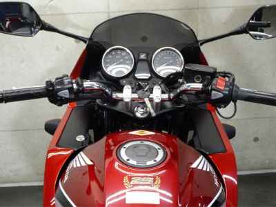 Honda CB400 Super Boldor 2019