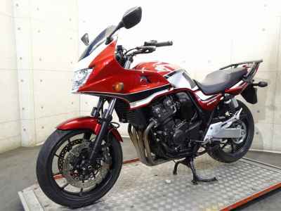 Honda CB400 Super Boldor 2019