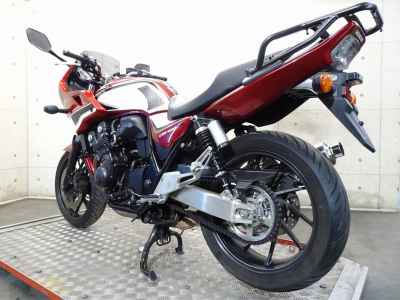 Honda CB400 Super Boldor 2019