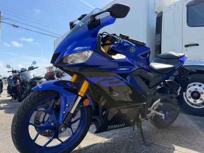 Yamaha YZF-R25 2019
