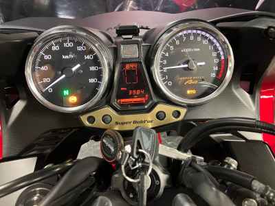Honda CB400 Super Boldor 2021