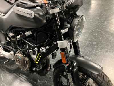Husqvarna Svartpilen 250 2021