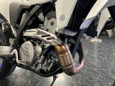 Suzuki DR-Z4SM 2026