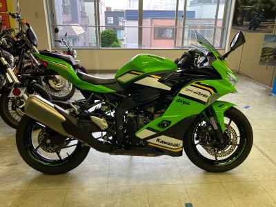 Kawasaki Ninja ZX-4RR KRT Edition 2025