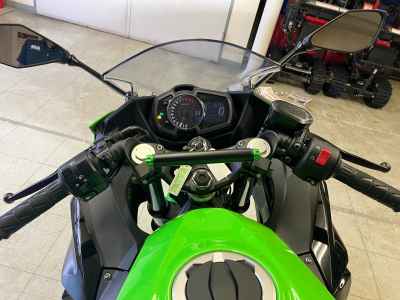 Kawasaki Ninja 400 KRT Edition 2023