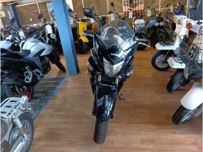 Suzuki GSR250F