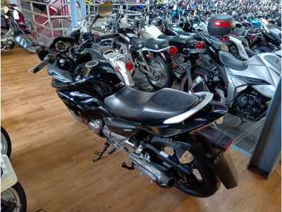 Suzuki GSR250F