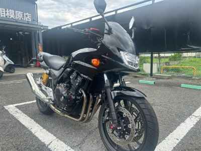 Honda CB400 Super Boldor 2018