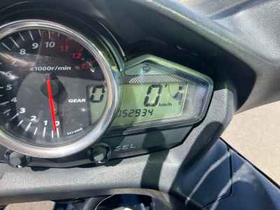 Suzuki GSR250S