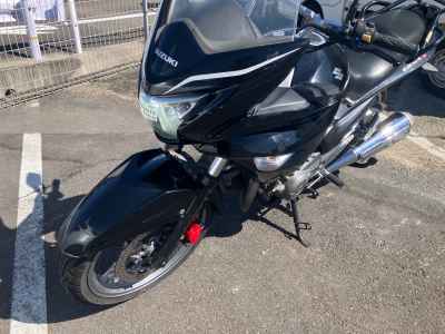 Suzuki GSR250S