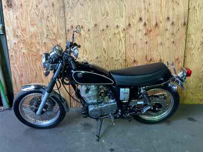 Yamaha SR400 2020