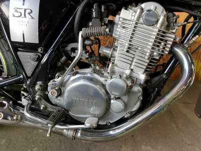 Yamaha SR400 2020