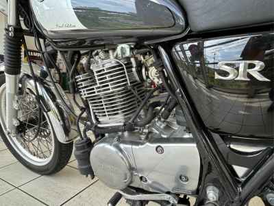 Yamaha SR400 2021