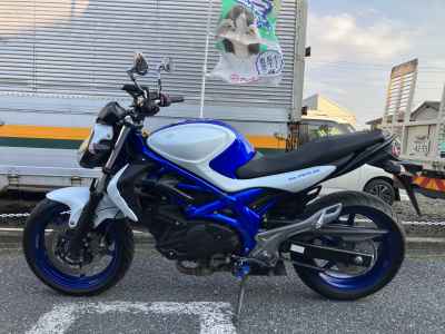 Suzuki Gladius SFV400 2012