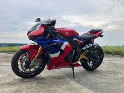 Honda CBR1000RR-R FB SP 2020