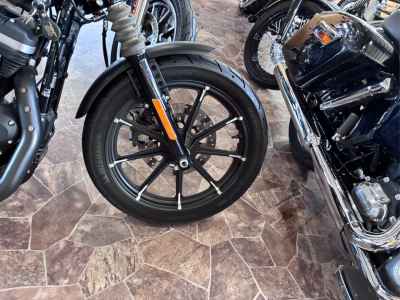 Harley-Davidson Sportster Iron XL883N 2016