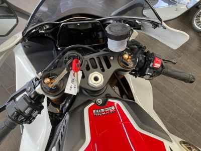 Yamaha YZF-R1 2022