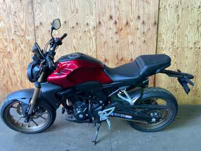 Honda CB250R 2019