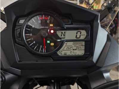 Suzuki V-Strom 650 2025