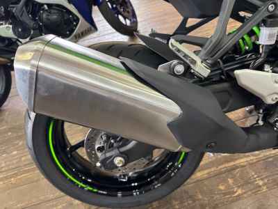 Kawasaki Ninja ZX-4RR 2025